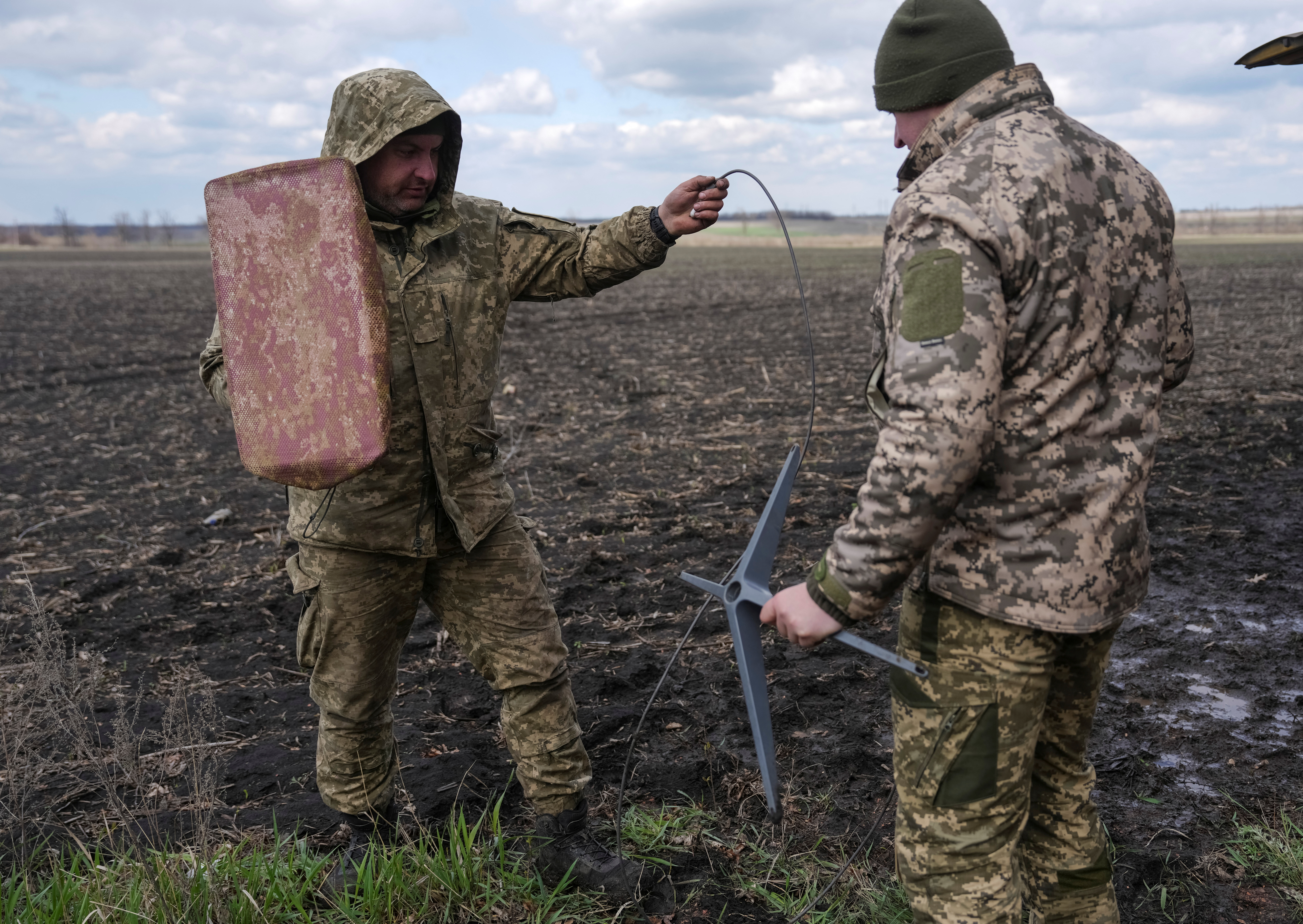 Россия, предположительно, разрабатывает противоспутниковое оружие, способное выводить из строя группировку Starlink