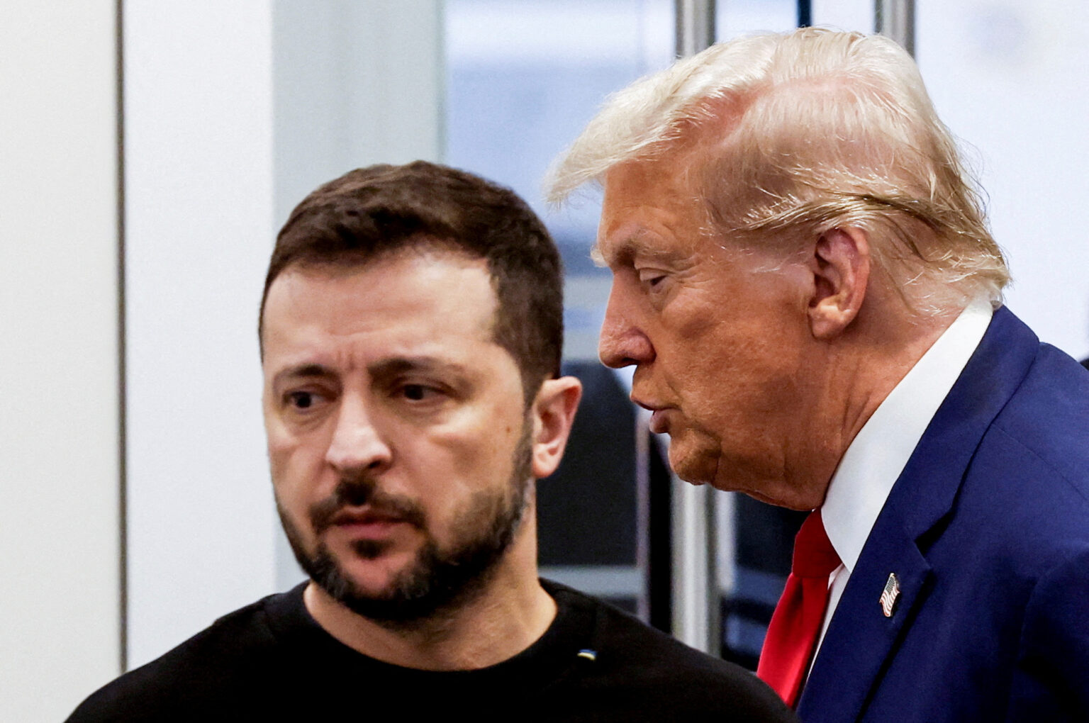 Президент США заявил, что Украина, а не Россия, тормозит достижение мирного соглашения