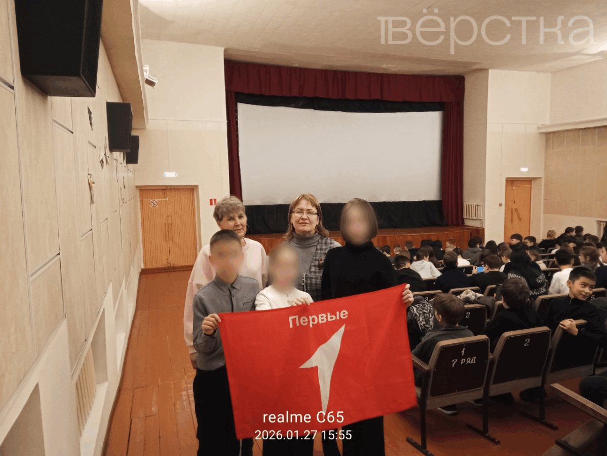 Школьников массово отправили в кинотеатры на просмотр ремейка мультфильма «Простоквашино»