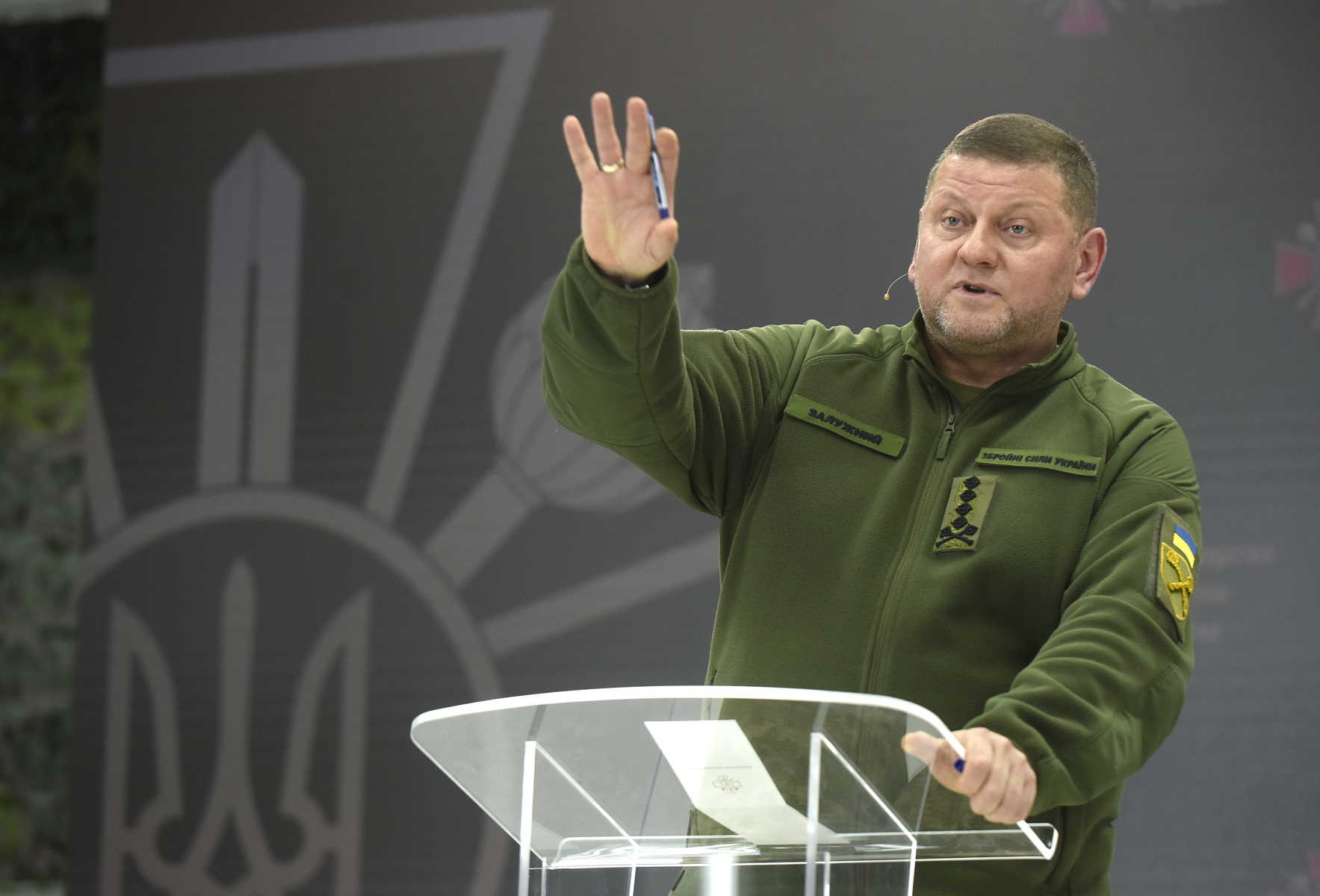 Валерий Залужный заявил, что Украина исчерпала возможности прежней модели ведения войны и выступил за создание нового европейского оборонного союза